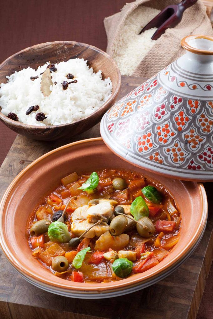 摩洛哥风味炖鲈鱼和香料饭